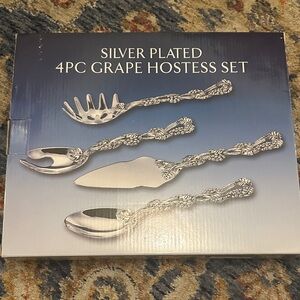 Godinger Silver Plated Grape Hostess Set